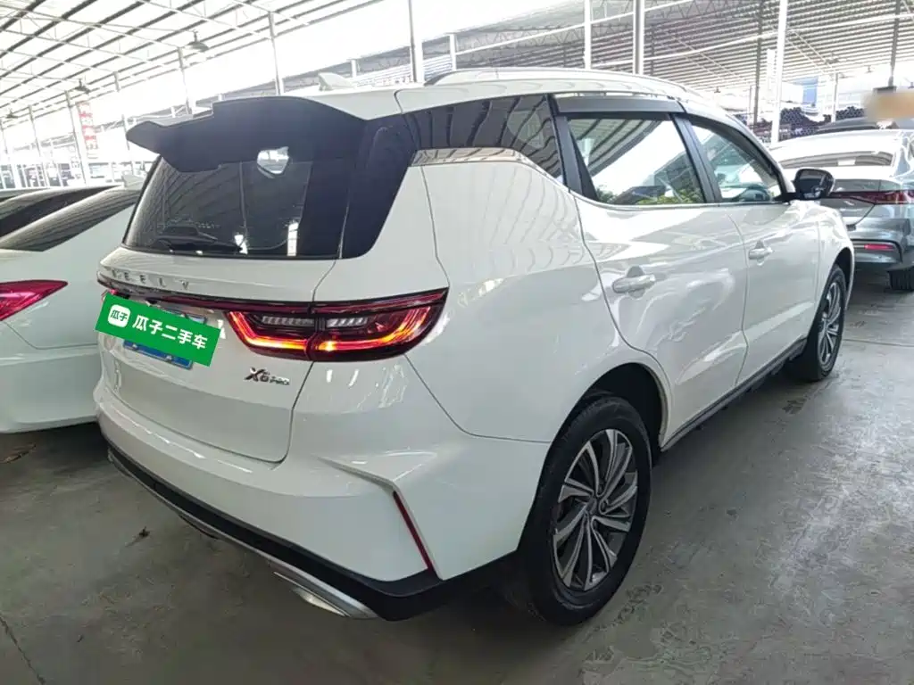 Geely Vision X6 — фото 6