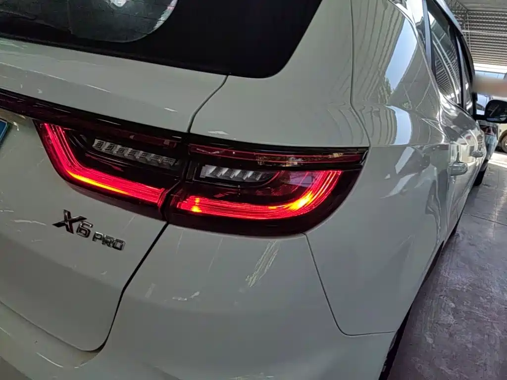 Geely Vision X6 — фото 7