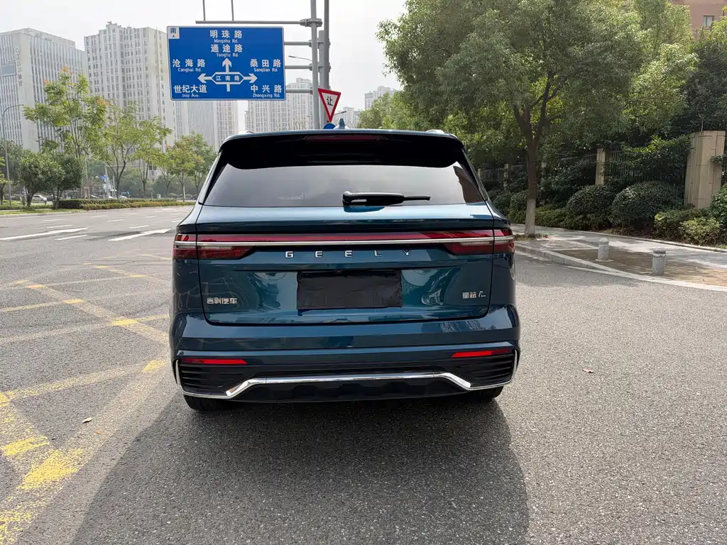 Geely Xingyue L — фото 13