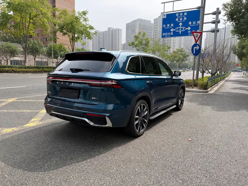 Geely Xingyue L — фото 14
