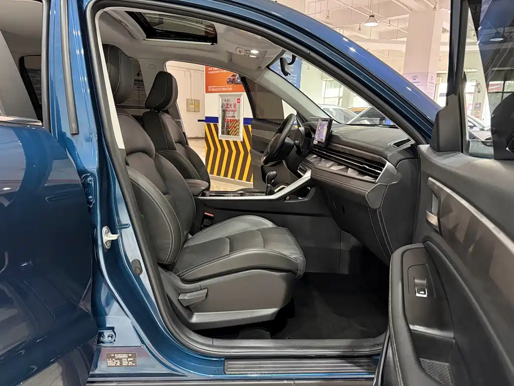 Geely Vision X6 — фото 11