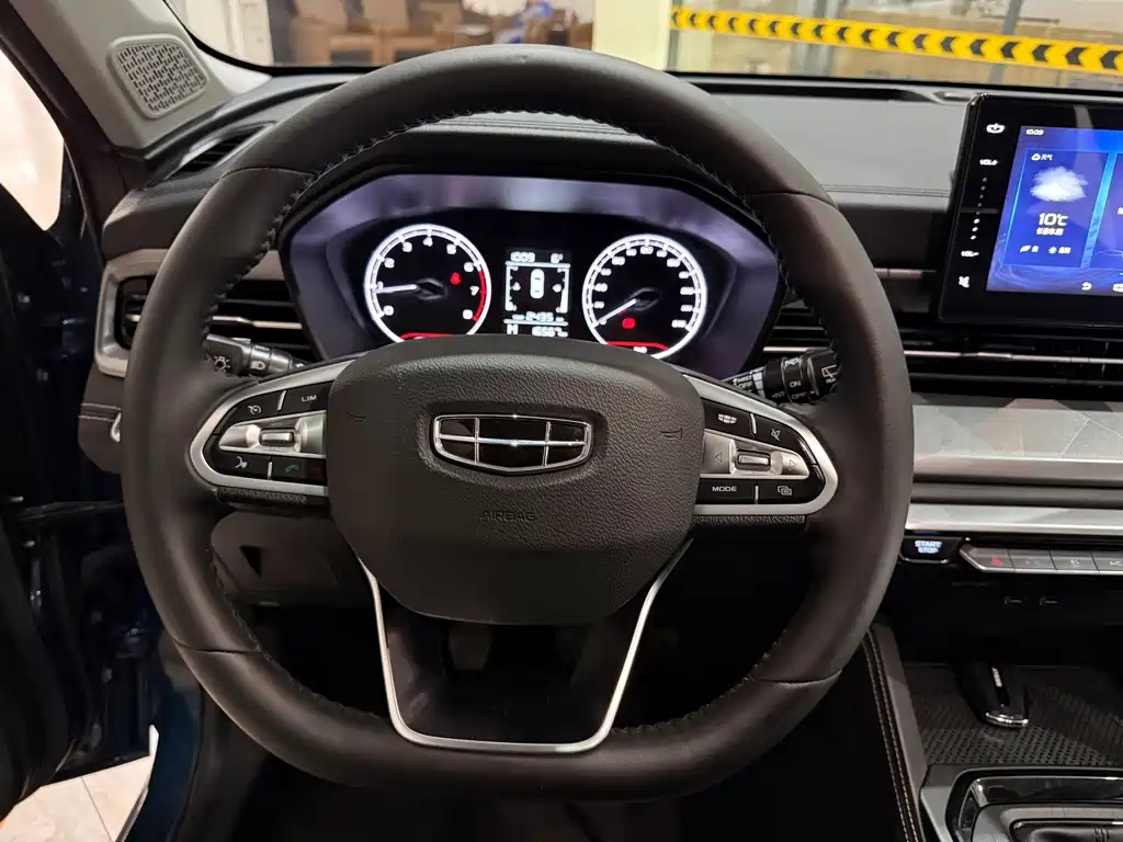 Geely Vision X6 — фото 13