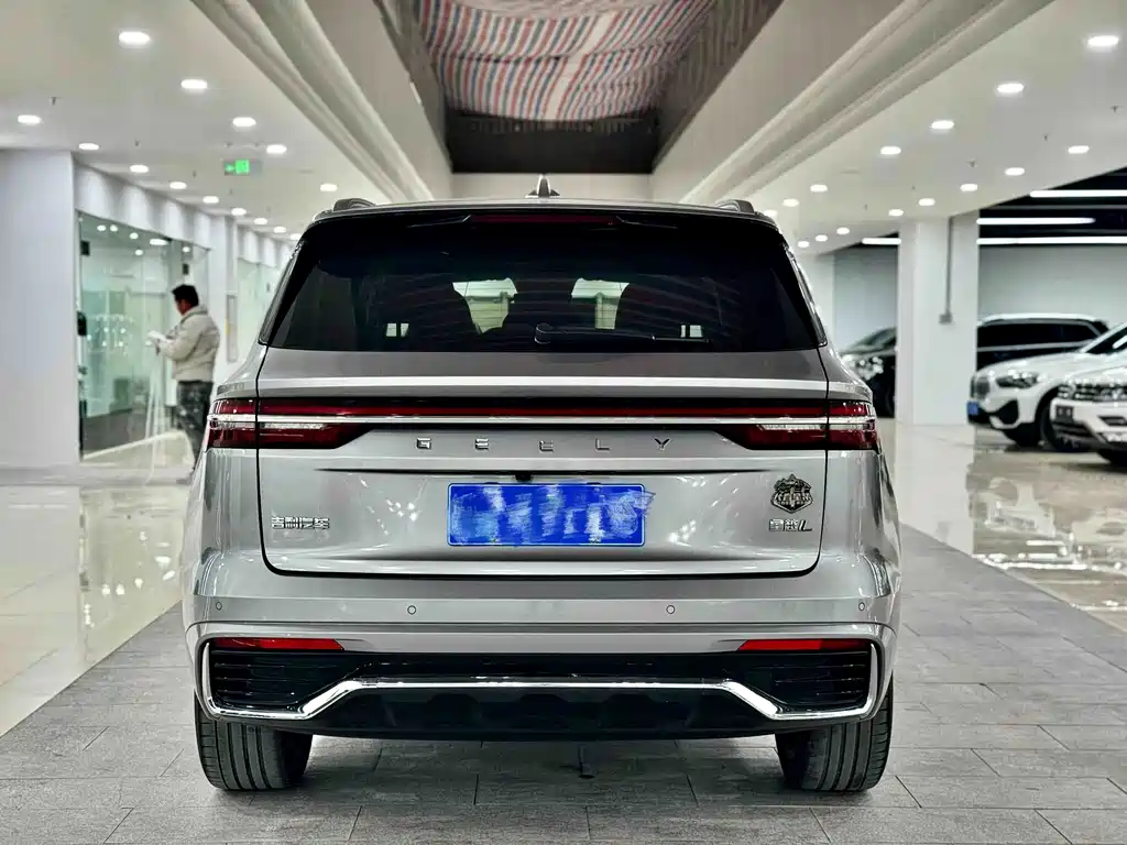 Geely Xingyue L — фото 10