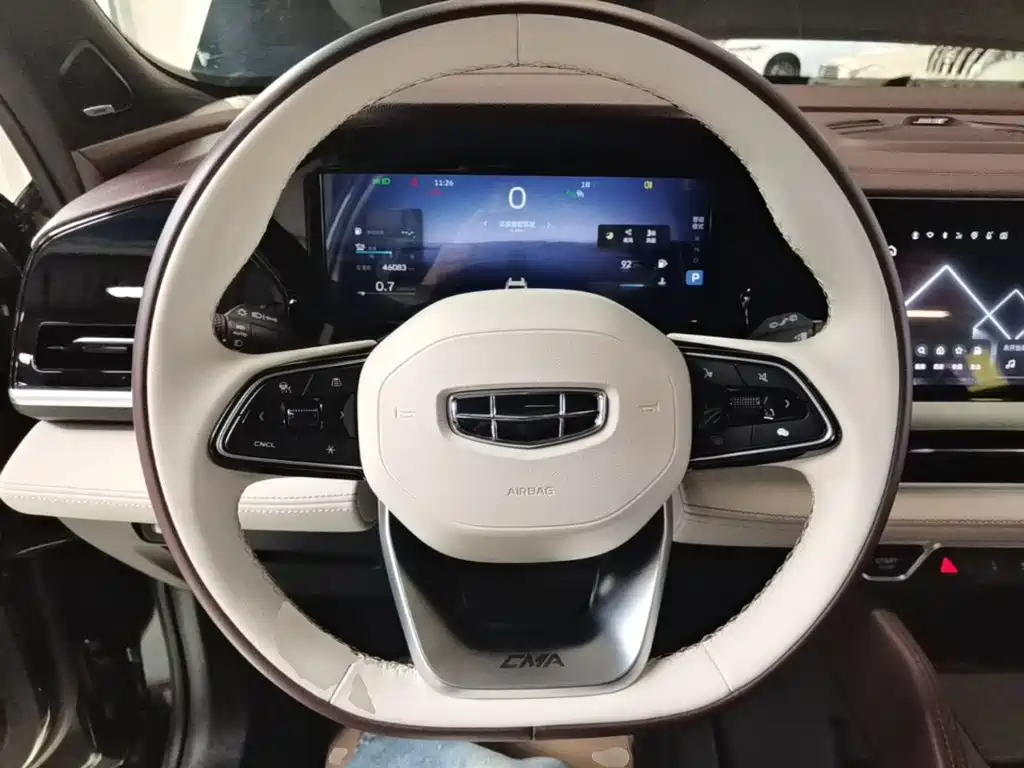 Geely Xingyue L — фото 10