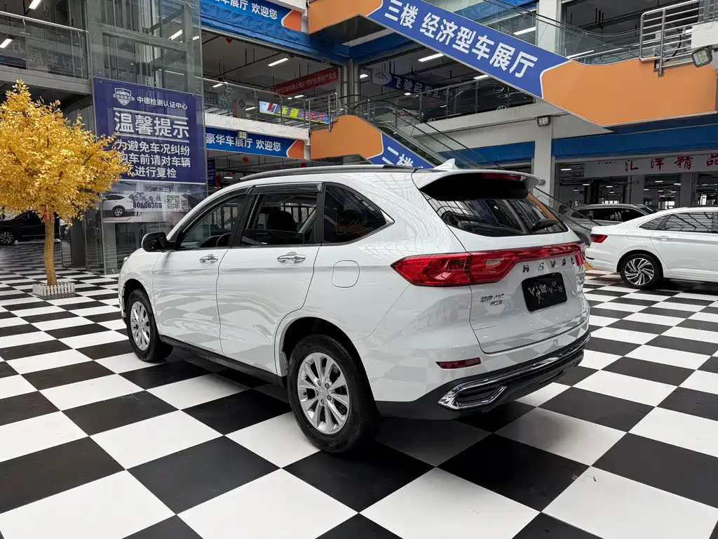 Haval M6 — фото 7