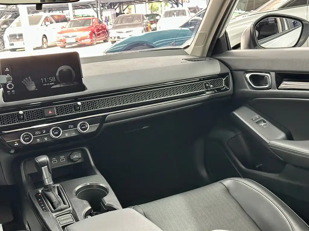 Honda Civic — фото 14