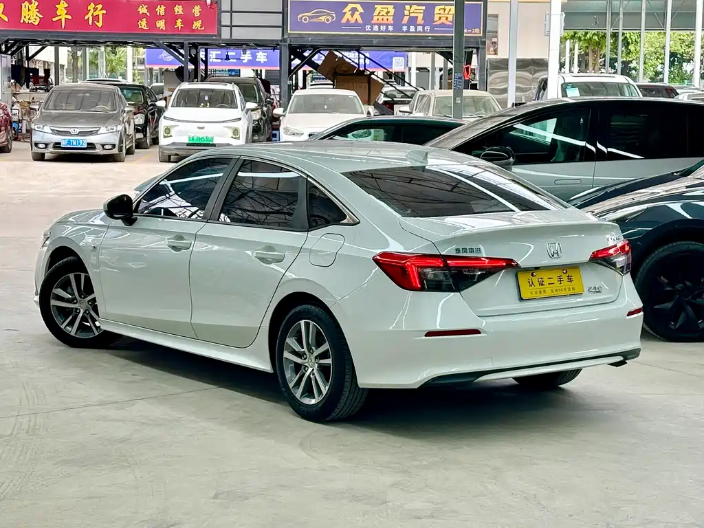 Honda Civic — фото 3