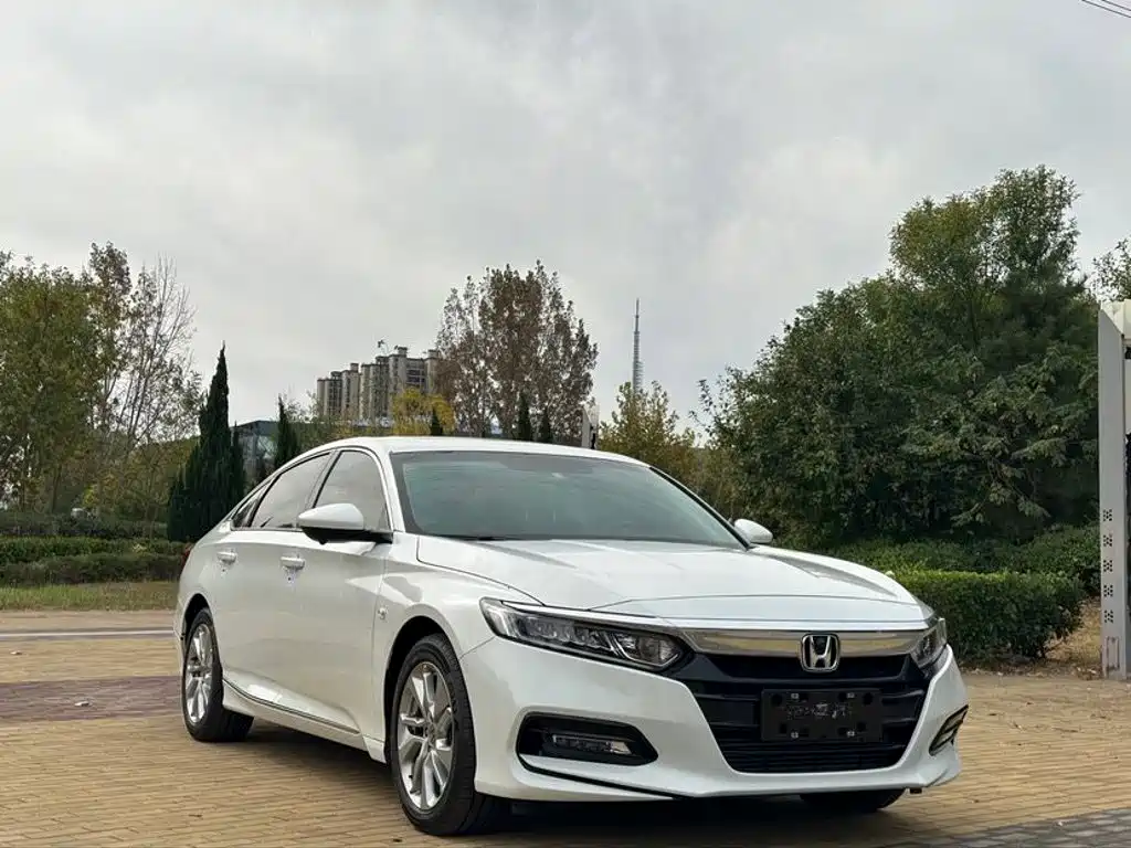 Honda Accord — фото 3
