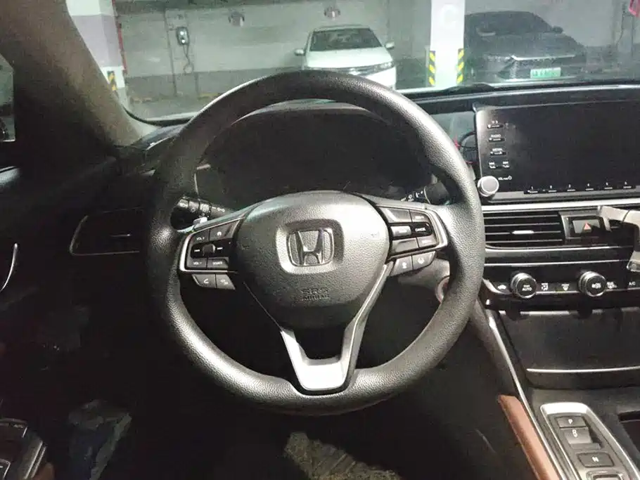 Honda Inspire — фото 15