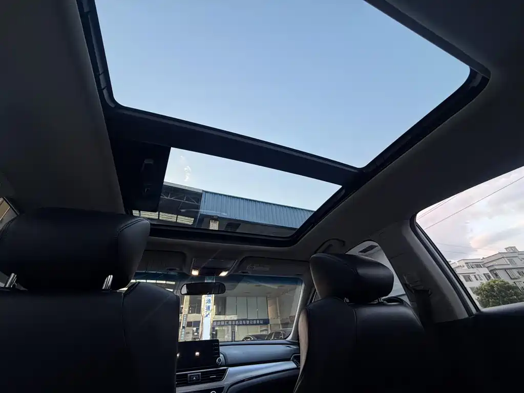 Honda Accord — фото 6