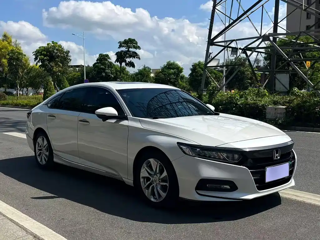 Honda Accord — фото 3