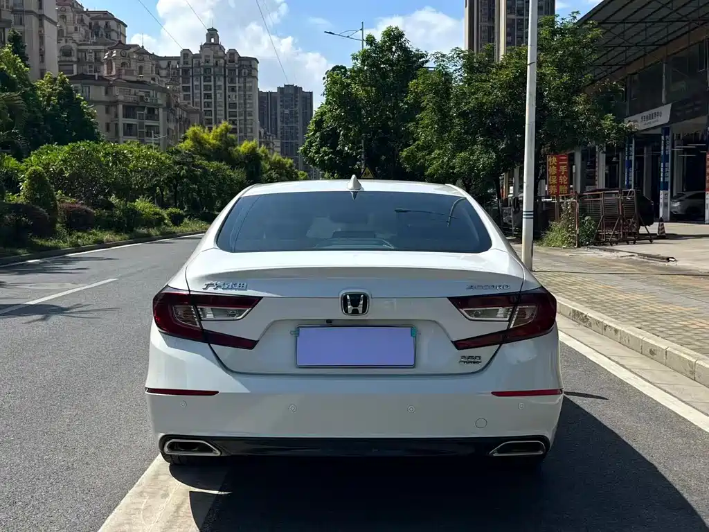 Honda Accord — фото 5