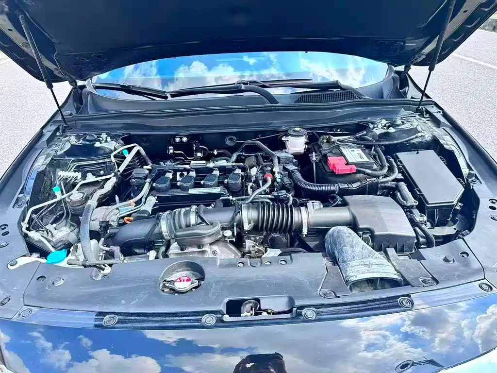 Honda Accord — фото 17