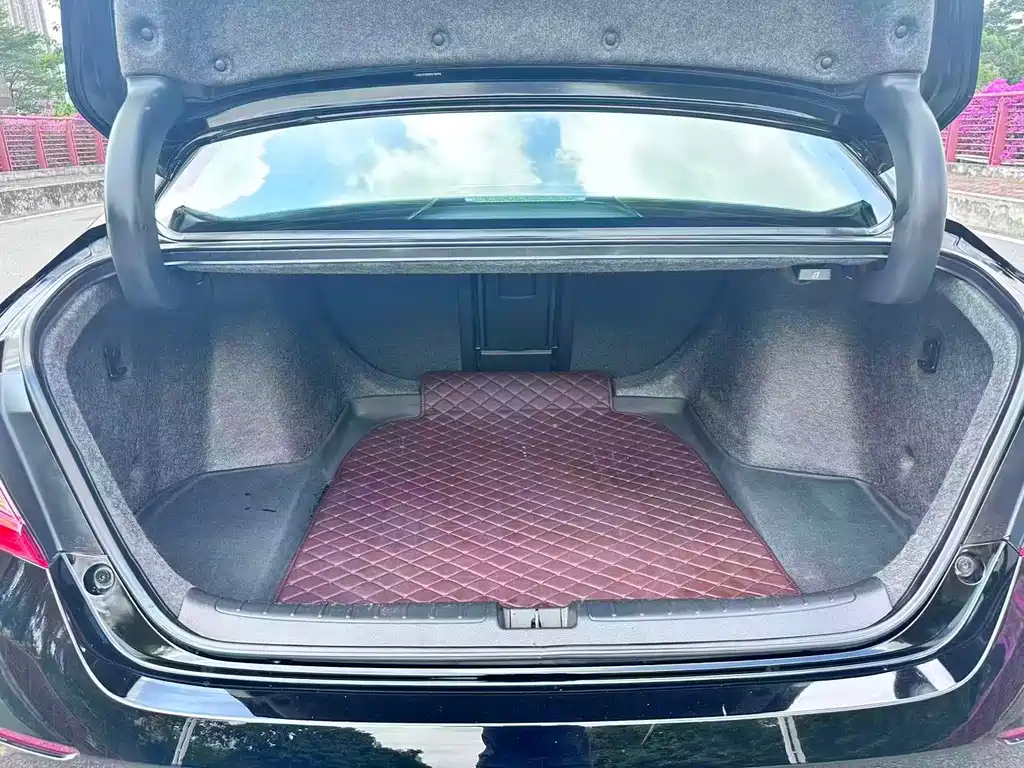 Honda Accord — фото 10