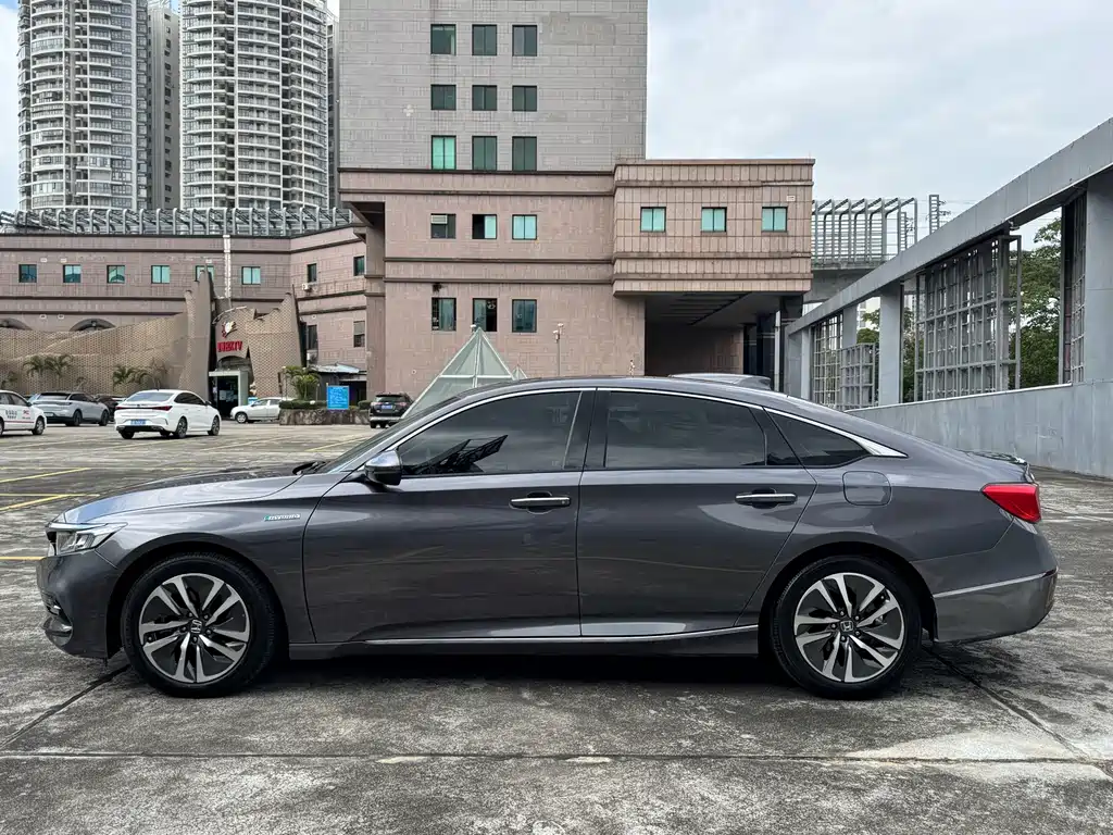 Honda Accord — фото 29