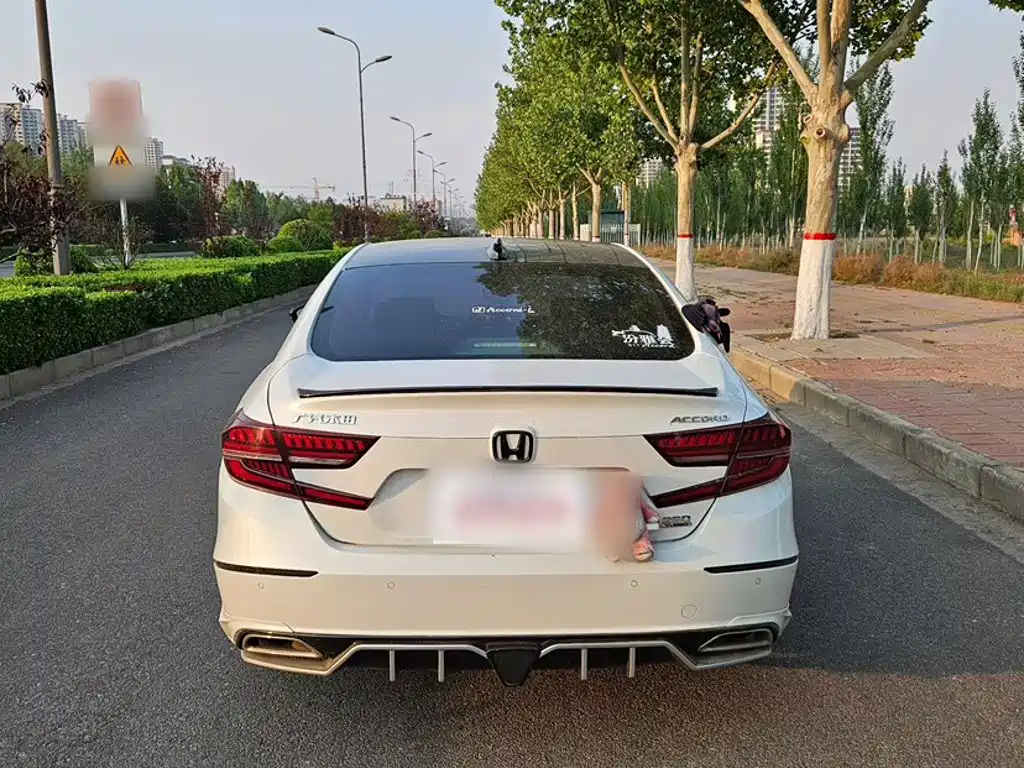 Honda Accord — фото 4