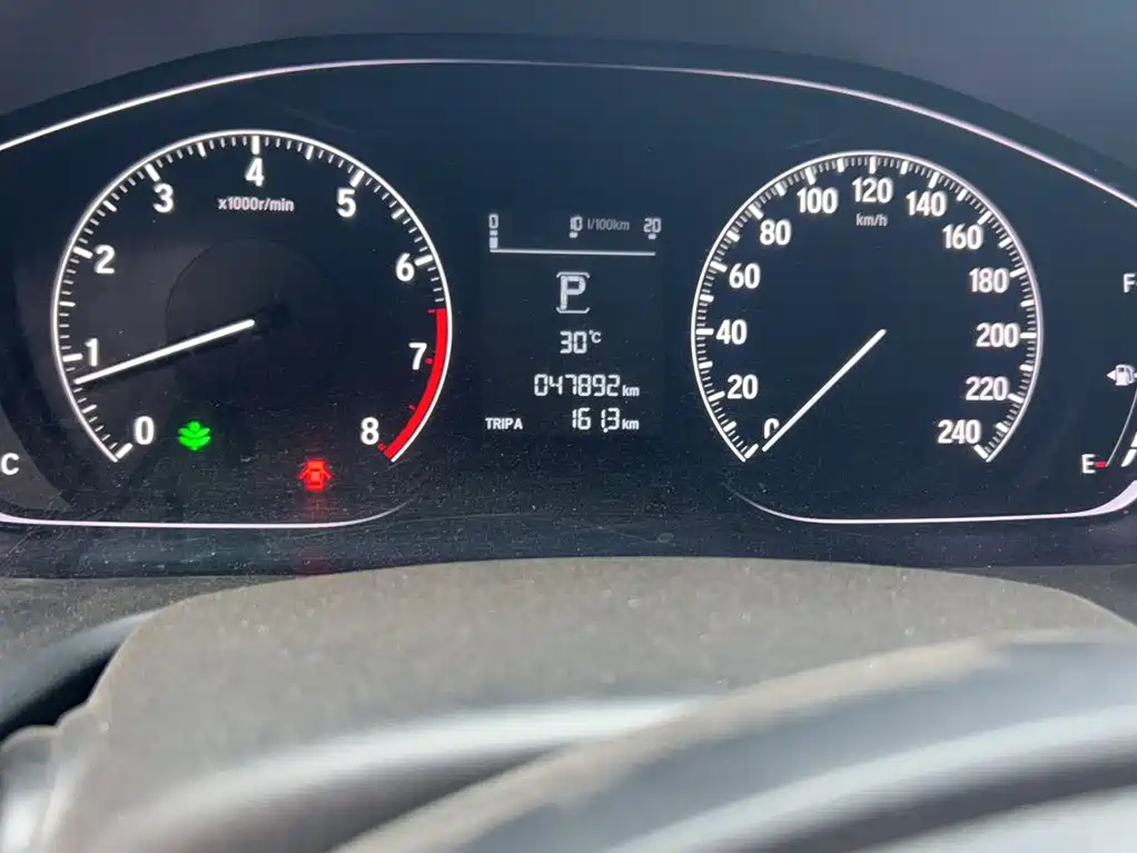 Honda Accord — фото 10
