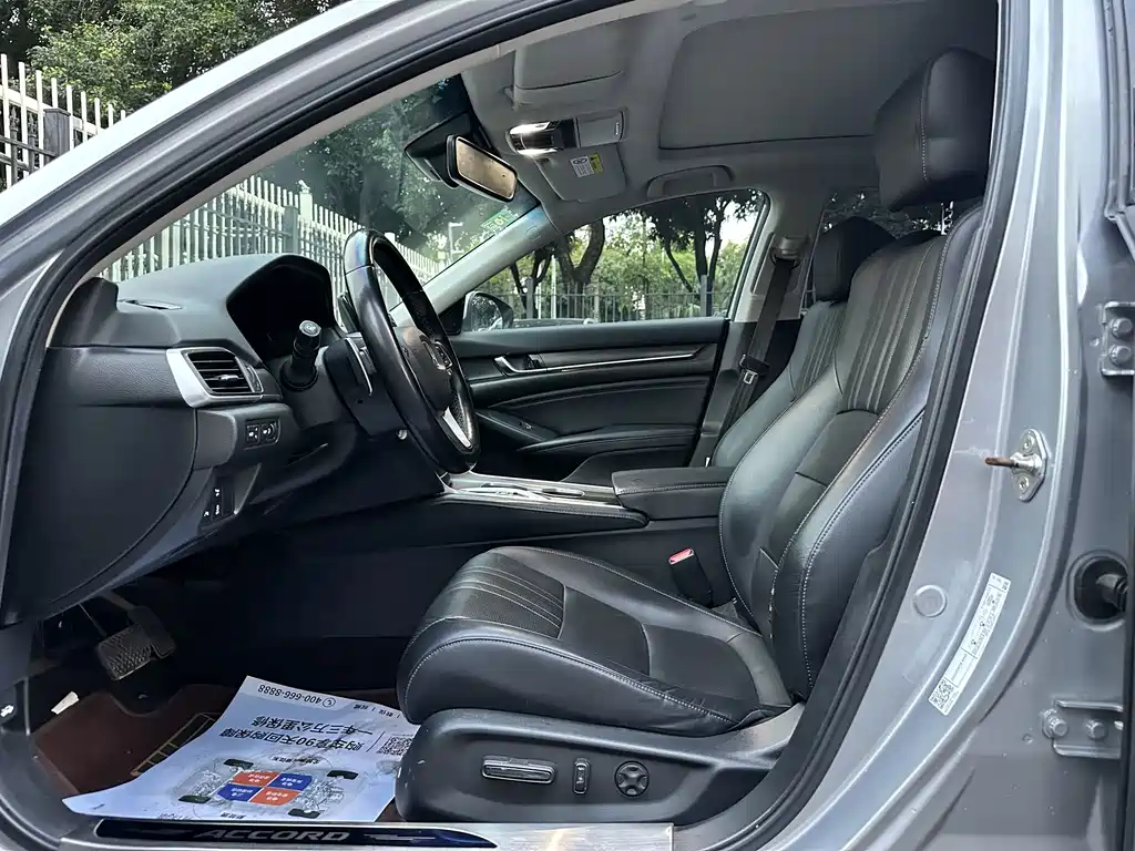 Honda Accord — фото 3