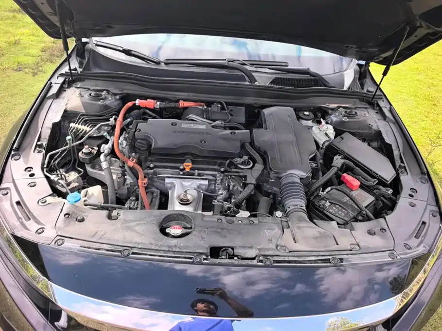 Honda Accord — фото 10