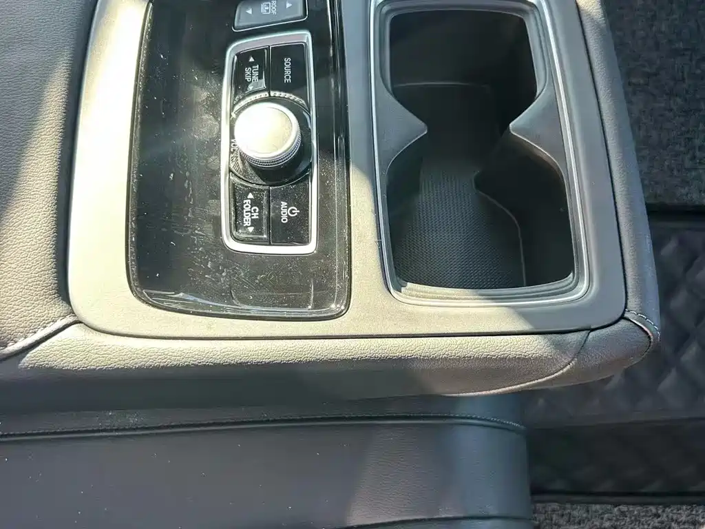 Honda Accord — фото 11