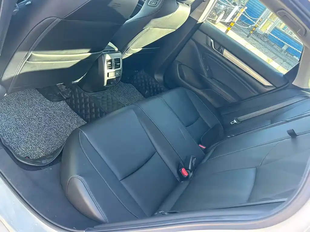 Honda Accord — фото 13