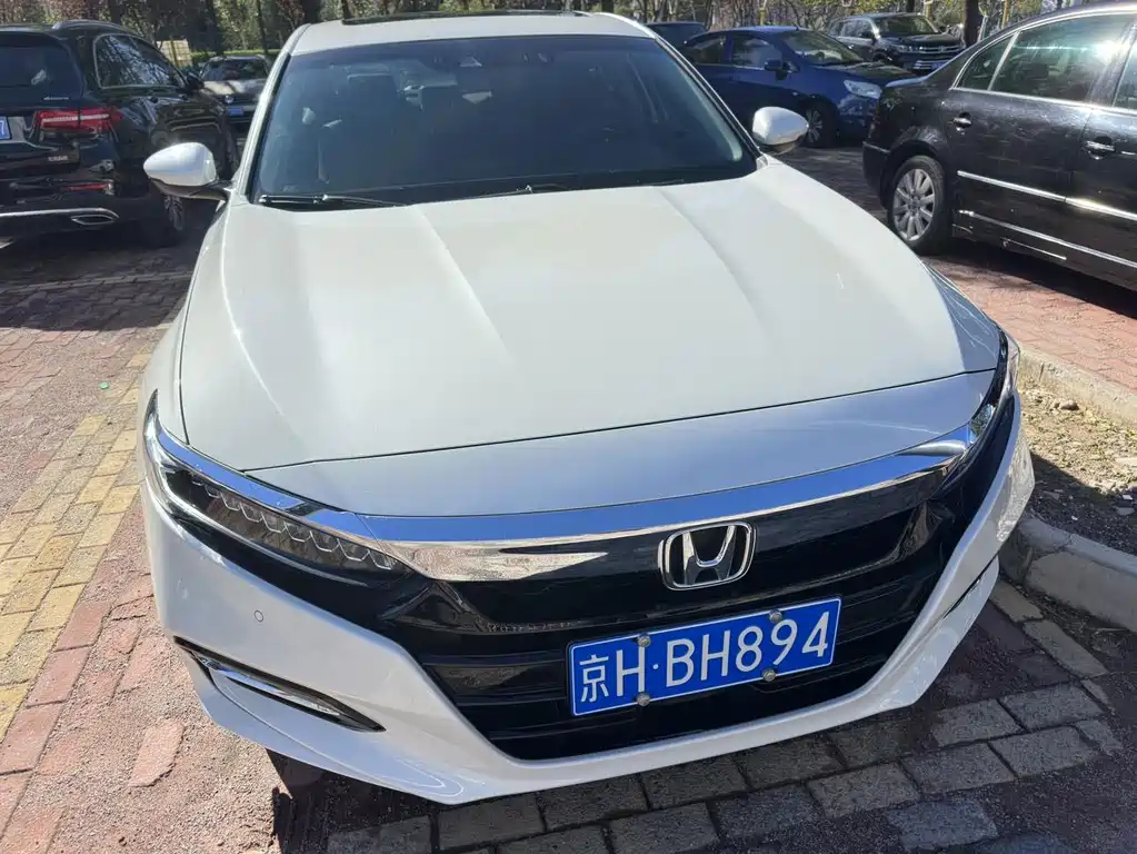 Honda Accord — фото 3