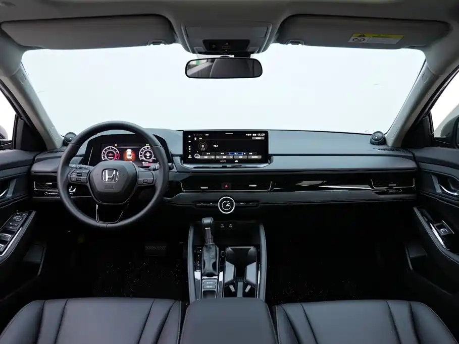 Honda Inspire — фото 9