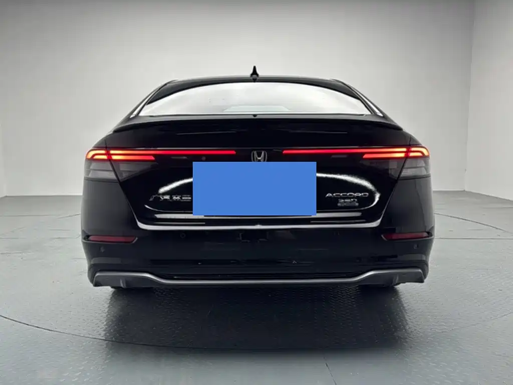 Honda Accord — фото 5