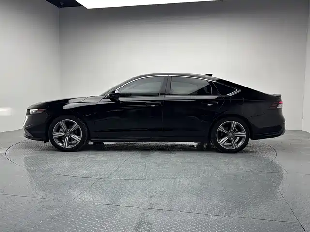 Honda Accord — фото 6