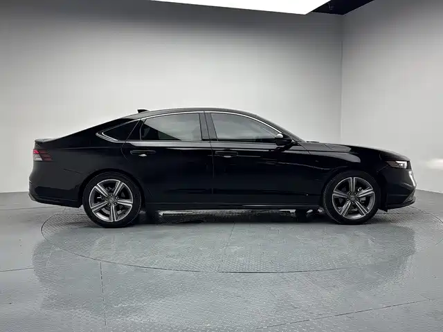Honda Accord — фото 7