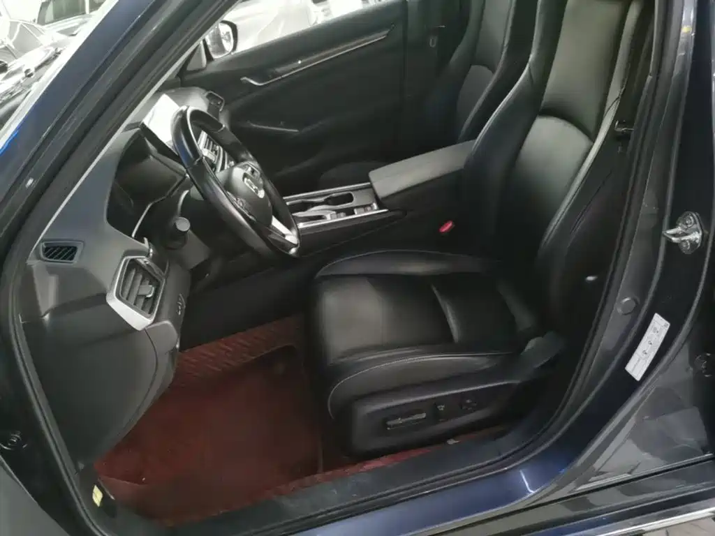 Honda Accord — фото 14