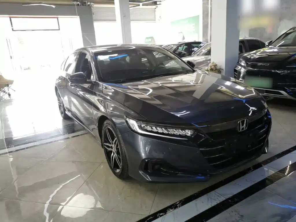 Honda Accord — фото 3