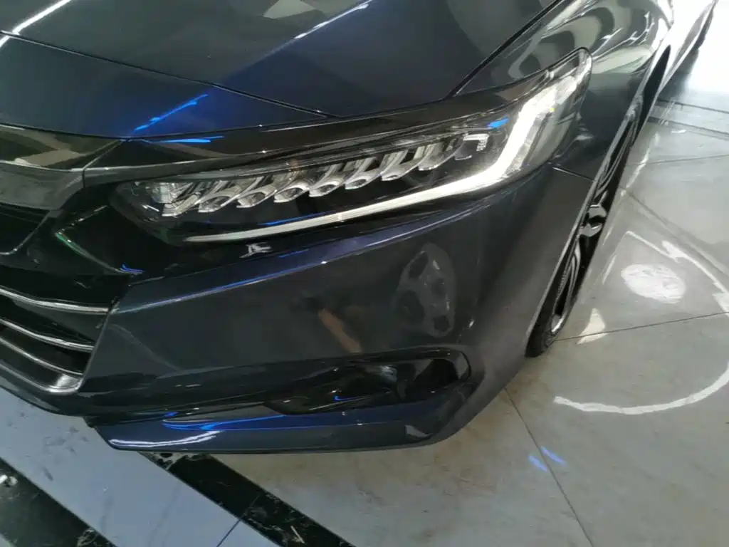 Honda Accord — фото 23