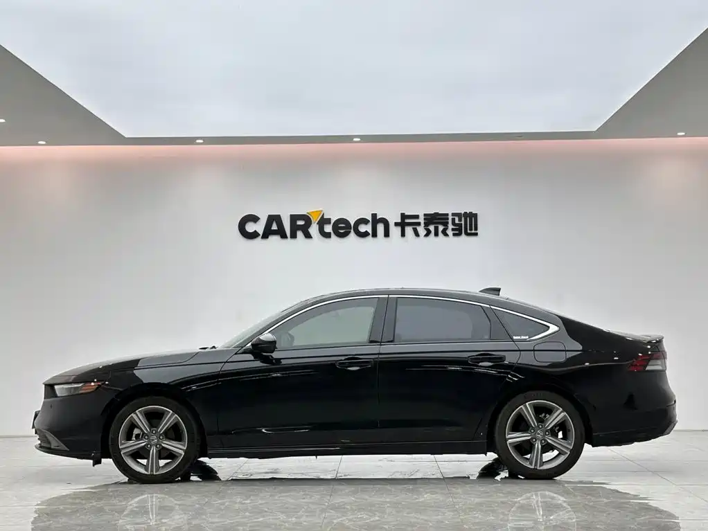 Honda Accord — фото 2