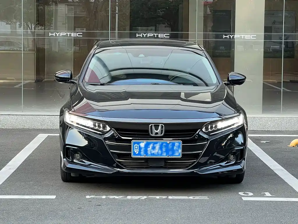 Honda Accord — фото 3