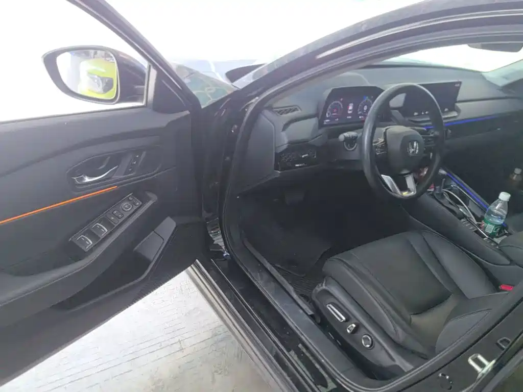 Honda Accord — фото 15