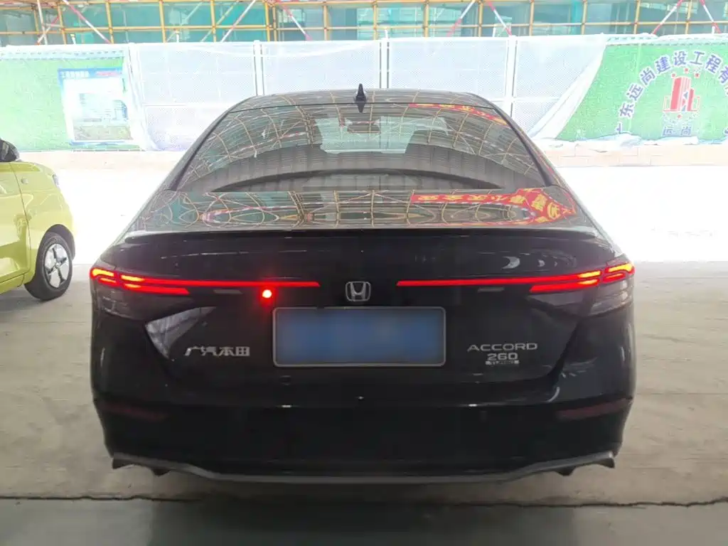 Honda Accord — фото 5