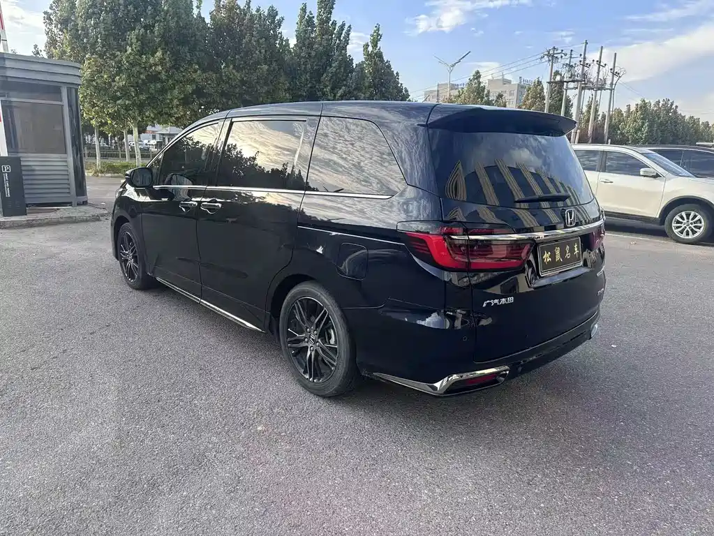 Honda Odyssey — фото 6