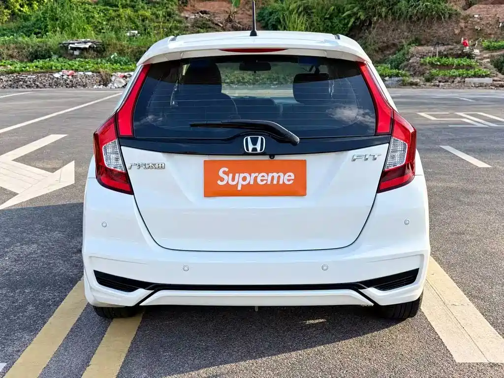 Honda Fit — фото 8