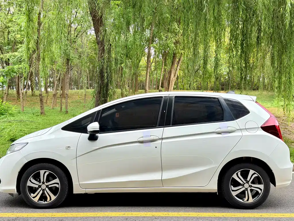 Honda Fit — фото 2