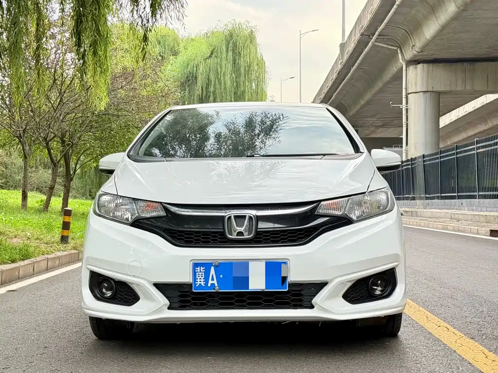 Honda Fit — фото 4