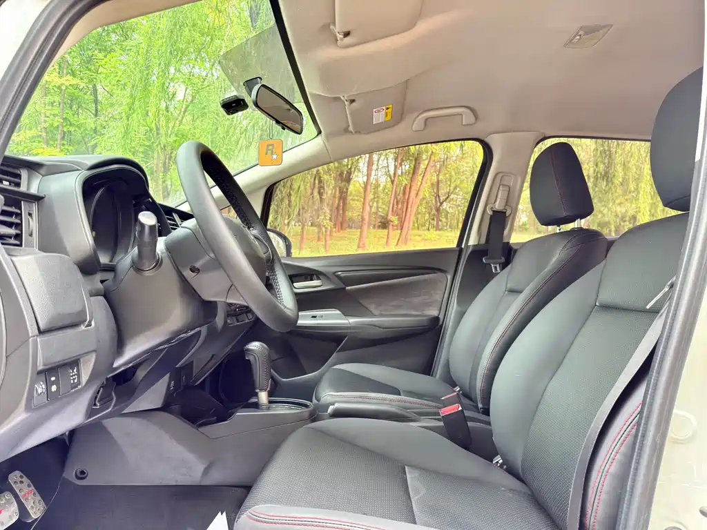 Honda Fit — фото 6