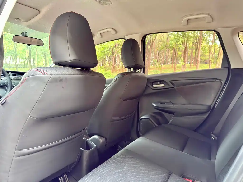 Honda Fit — фото 9