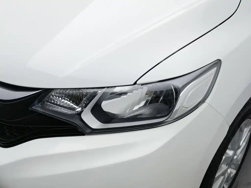 Honda Fit — фото 7