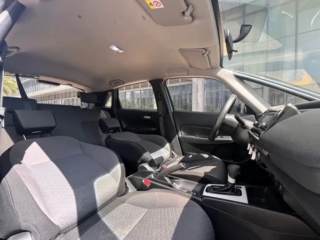 Honda Fit — фото 14
