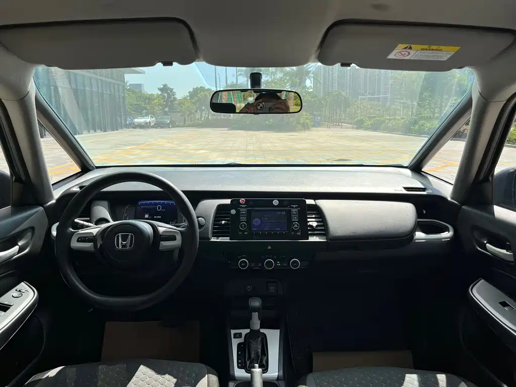 Honda Fit — фото 8
