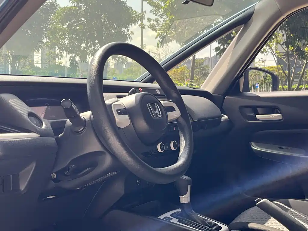 Honda Fit — фото 10