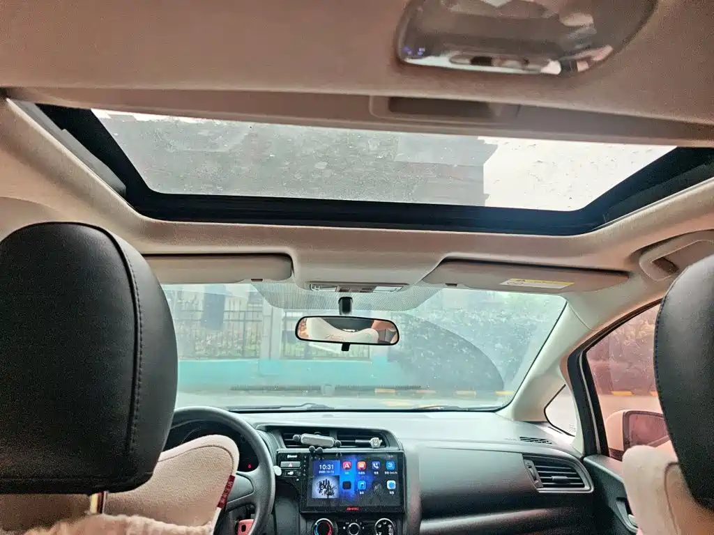 Honda Fit — фото 14