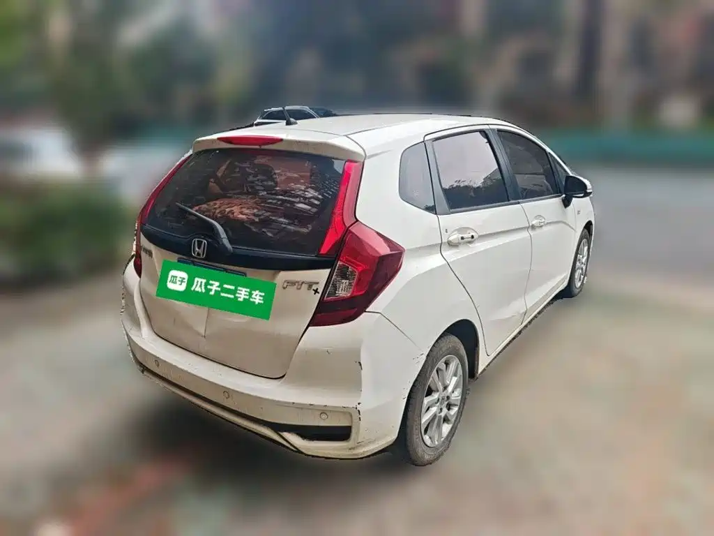 Honda Fit — фото 4