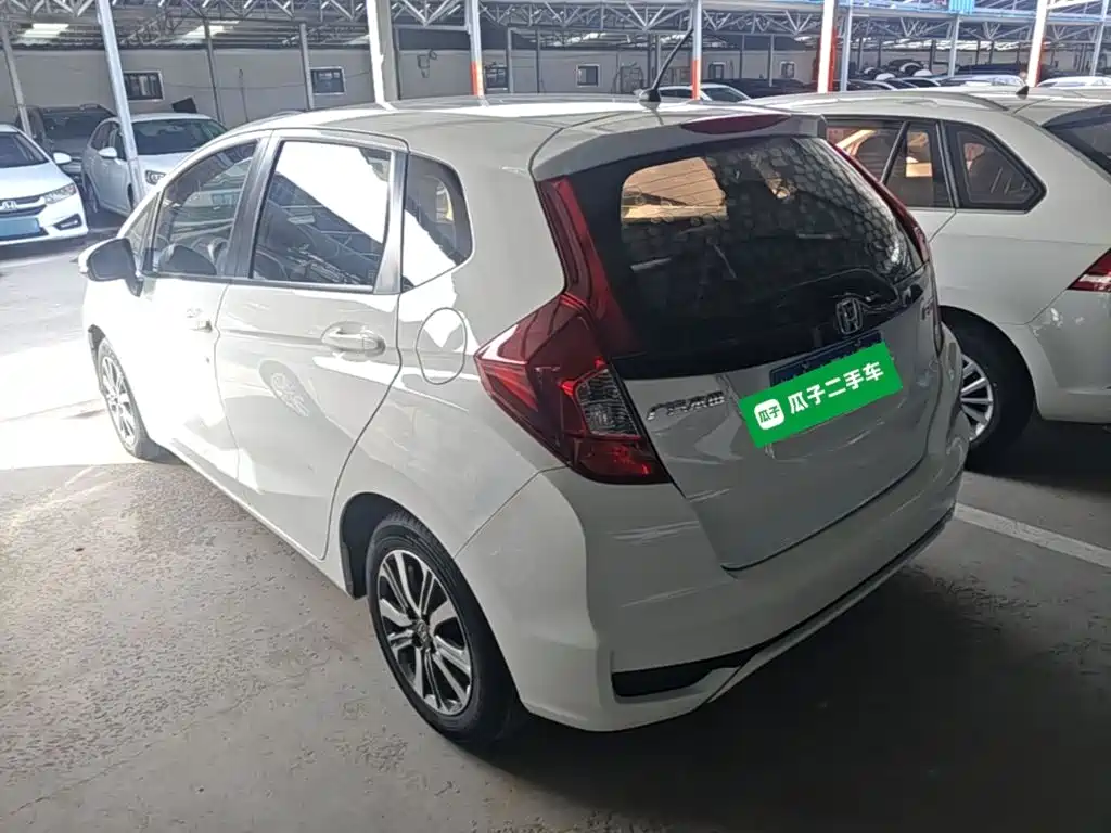 Honda Fit — фото 4